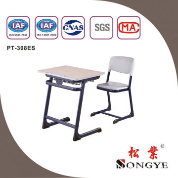(Furniture) School desk and chair